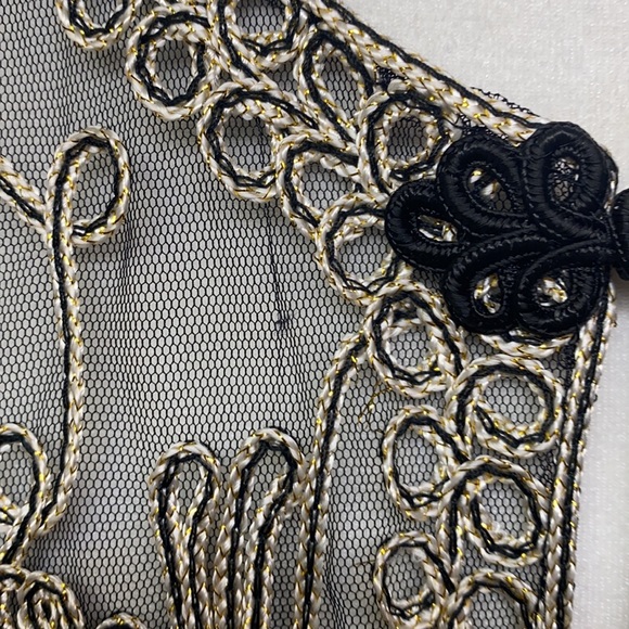 Sophie Chang Kimono Black Embroidered Gold - Picture 6 of 9